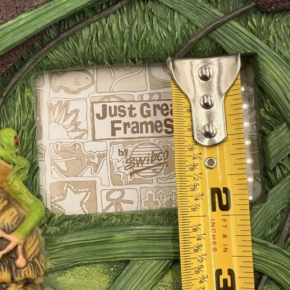 Vintage 2000 SWIBCO Frog Turtle Cattails 3D Resin Picture Frame 3x2